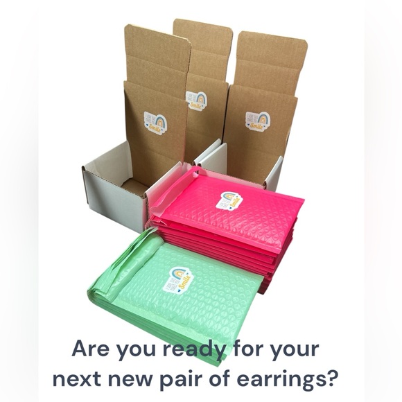 🎄3 for $23🎄Silver Heart Chain Earrings - Picture 4 of 4